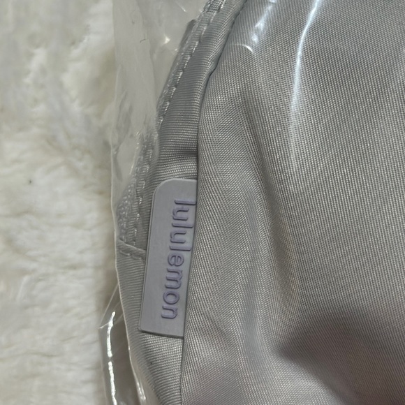 Lululemon | everywhere belt bag| sold out vapor/ Persian violet, NWOT - Picture 12 of 13